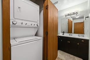 1700 Creek Rd, West Bend, WI 53090 - Photo 22