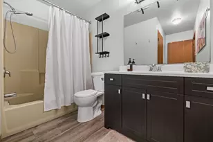 1700 Creek Rd, West Bend, WI 53090 - Photo 20