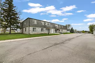 1700 Creek Rd, West Bend, WI 53090 - Photo 6