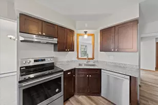 W56N710 Hawthorne Ave, Cedarburg, WI 53012 - Photo 46