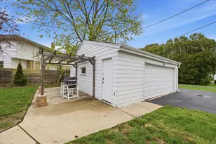 W56N710 Hawthorne Ave, Cedarburg, WI 53012 - Photo 30