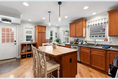 2434 N 93rd St, Wauwatosa, WI 53226 - Photo 4