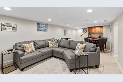 2434 N 93rd St, Wauwatosa, WI 53226 - Photo 22