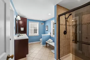 2434 N 93rd St, Wauwatosa, WI 53226 - Photo 16
