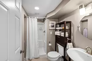 2434 N 93rd St, Wauwatosa, WI 53226 - Photo 24