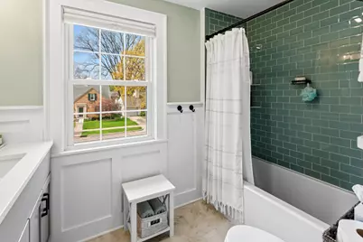 2434 N 93rd St, Wauwatosa, WI 53226 - Photo 22