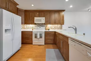 1600 W Green Tree Rd, Glendale, WI 53209 - Photo 2