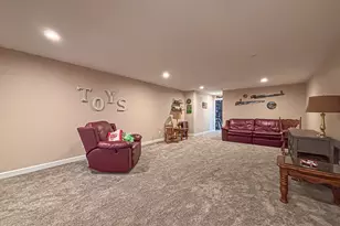 616 Westlawn Ave, Mukwonago, WI 53149 - Photo 30