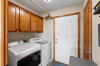 852  Ashley Ave, Port Washington, WI 53074 - Photo 10