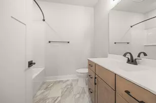 1733 Palmer Ct, Hartford, WI 53027 - Photo 18