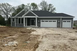 1733 Palmer Ct, Hartford, WI 53027 - Photo 14