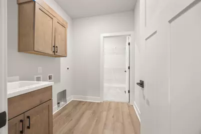 1733  Palmer Ct, Hartford, WI 53027 - Photo 32