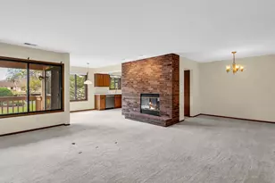 709 S Lake Shore Dr, Lake Geneva, WI 53147 - Photo 16