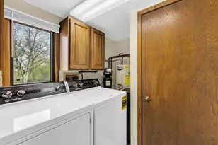 709 S Lake Shore Dr, Lake Geneva, WI 53147 - Photo 8