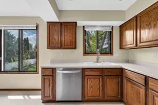 709 S Lake Shore Dr, Lake Geneva, WI 53147 - Photo 30