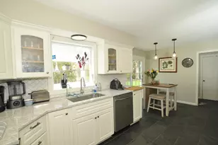 15200 Briaridge Ct, Elm Grove, WI 53122 - Photo 8