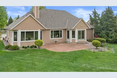 6065 S Preston Ln, New Berlin, WI 53151 - Photo 32