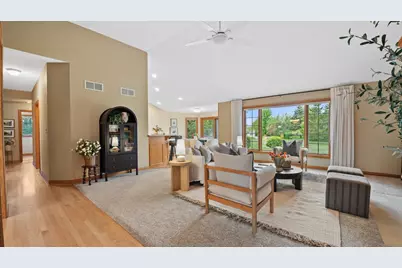 6065 S Preston Ln, New Berlin, WI 53151 - Photo 10