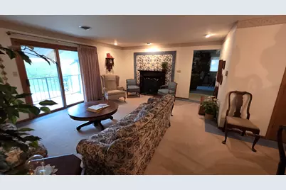 1425  Sun Valley Dr #202, Racine, WI 53406 - Photo 6