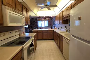1425 Sun Valley Dr, Racine, WI 53406 - Photo 12