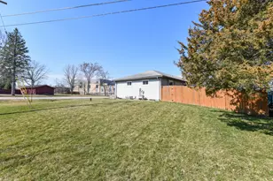 26314 Fries Ln, Racine, WI 53185 - Photo 32