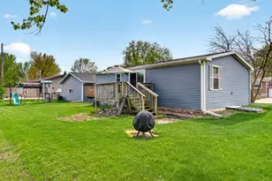 1525 Holley St, Holmen, WI 54636 - Photo 26