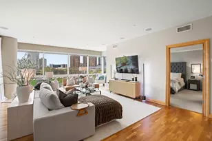 545 E Wells St, Milwaukee, WI 53202 - Photo 6