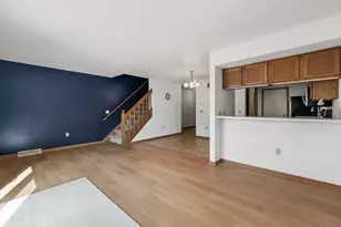 1015 E Woodview Ct, Slinger, WI 53086 - Photo 6