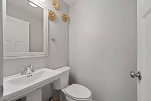 1069 Sauganash Dr, Fontana, WI 53125 - Photo 20