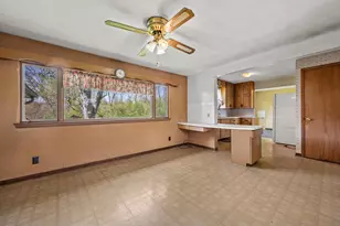 N40W26975 Capitol Dr, Pewaukee, WI 53072 - Photo 6