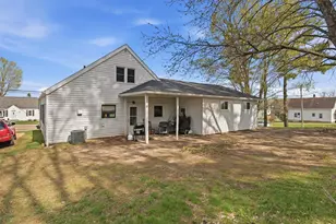 1003 N Main St, Marion, WI 54950 - Photo 6