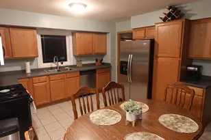 1627 Birch Dr, Waukesha, WI 53188 - Photo 10