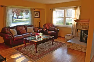 1627 Birch Dr, Waukesha, WI 53188 - Photo 1