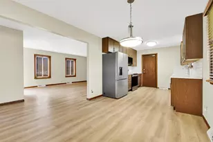 6967 S Tumble Creek Dr, Franklin, WI 53132 - Photo 14