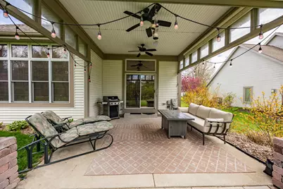 207  Woodlands Ct, Hartland, WI 53029 - Photo 38