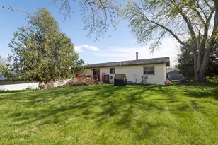 534 Spring St, Campbellsport, WI 53010 - Photo 32