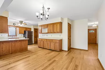 2908  Valley Ave, West Bend, WI 53095 - Photo 8