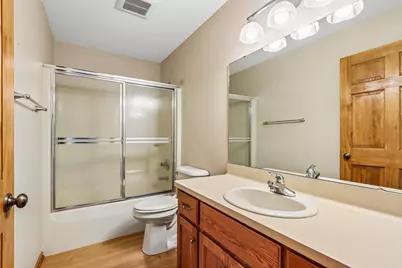 2908  Valley Ave, West Bend, WI 53095 - Photo 18