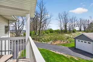 W197N16960 Stonewall Dr, Jackson, WI 53037 - Photo 18