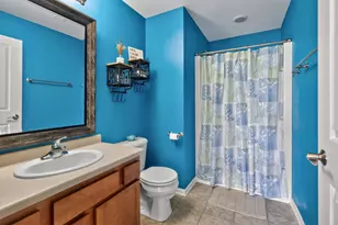 W197N16960 Stonewall Dr, Jackson, WI 53037 - Photo 14