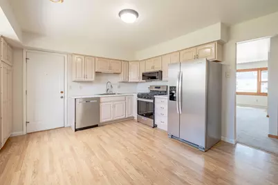 2708  Pershing Ave, Sheboygan, WI 53083 - Photo 6