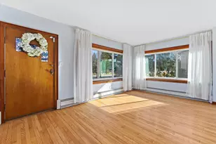 2001 W Bender Rd, Glendale, WI 53209 - Photo 6