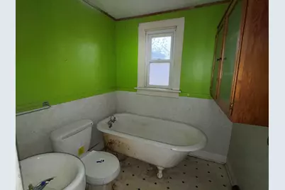 605 S 3rd Ave, Wausau, WI 54401 - Photo 12