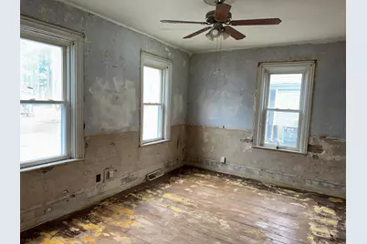 605 S 3rd Ave, Wausau, WI 54401 - Photo 6