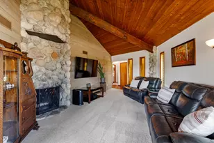 W169N8921 Hoyt Dr, Menomonee Falls, WI 53051 - Photo 6