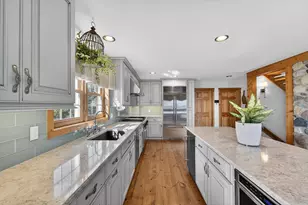 11024 Lakeshore Dr, Pleasant Prairie, WI 53158 - Photo 12