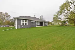 2200 90th St, Sturtevant, WI 53177 - Photo 24
