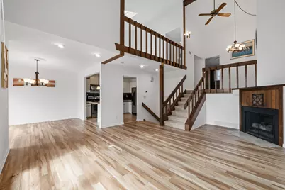 12808 N Colony Dr, Mequon, WI 53097 - Photo 4