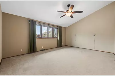 12808 N Colony Dr, Mequon, WI 53097 - Photo 16