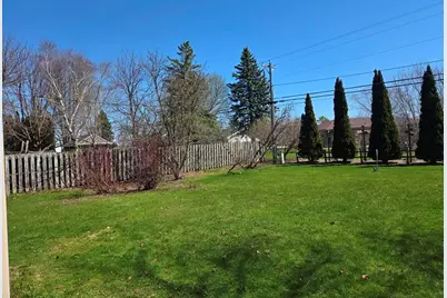 425  Bishop Ave, Plymouth, WI 53073 - Photo 14
